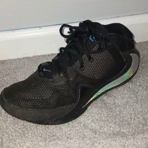 Greek Freak 1( Size 7.5)